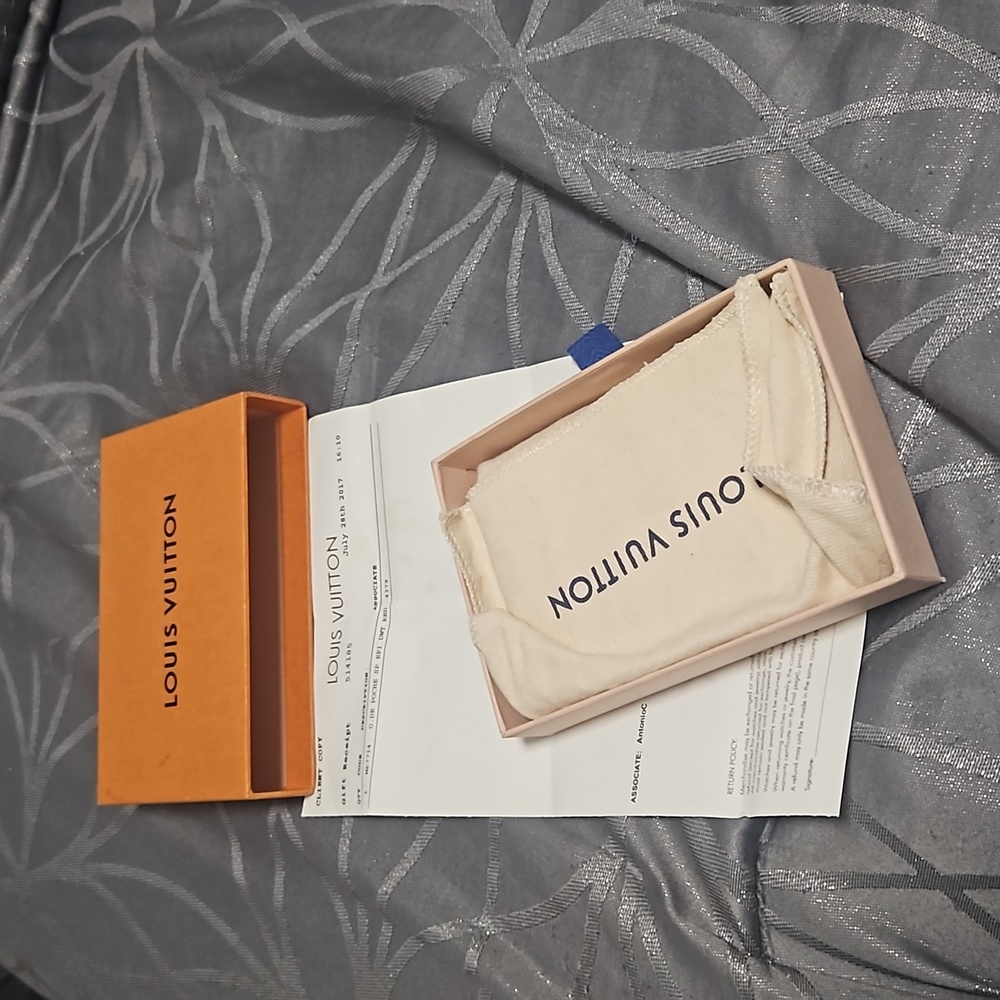 SUPREME X LOUIS VUITTON WALLET